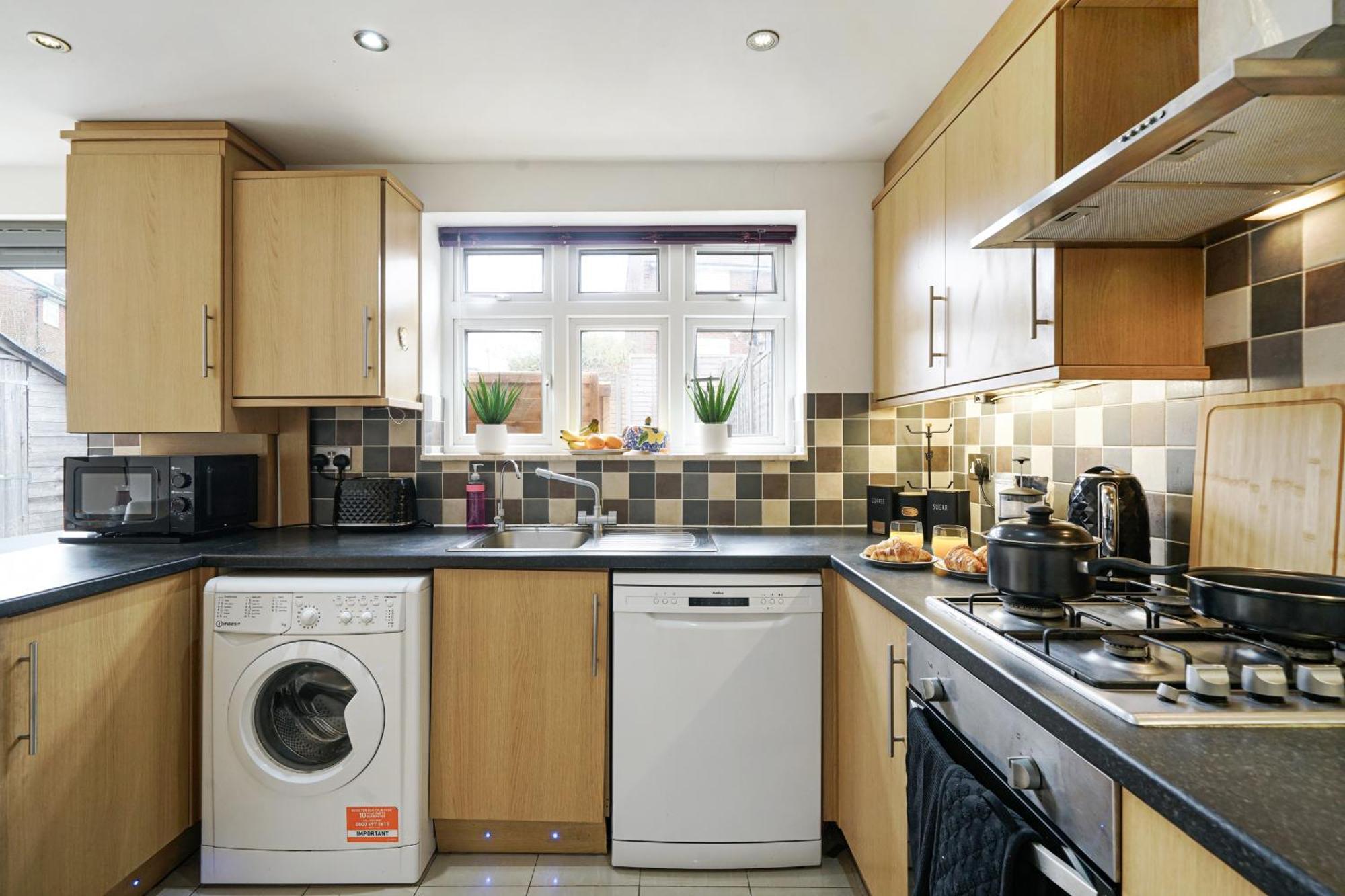 Spa Shower I 4Bed 3Bath I Sleeps X9 I Parking X2 Elstree Eksteriør bilde